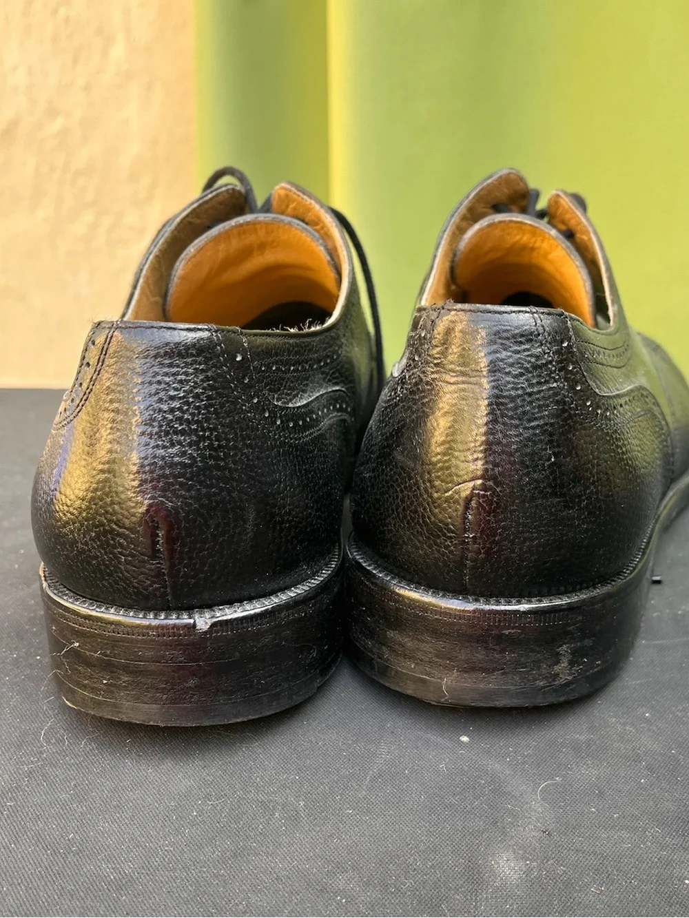 Bruno Magli men's pebbled cap toe dress shoes - Size 10M